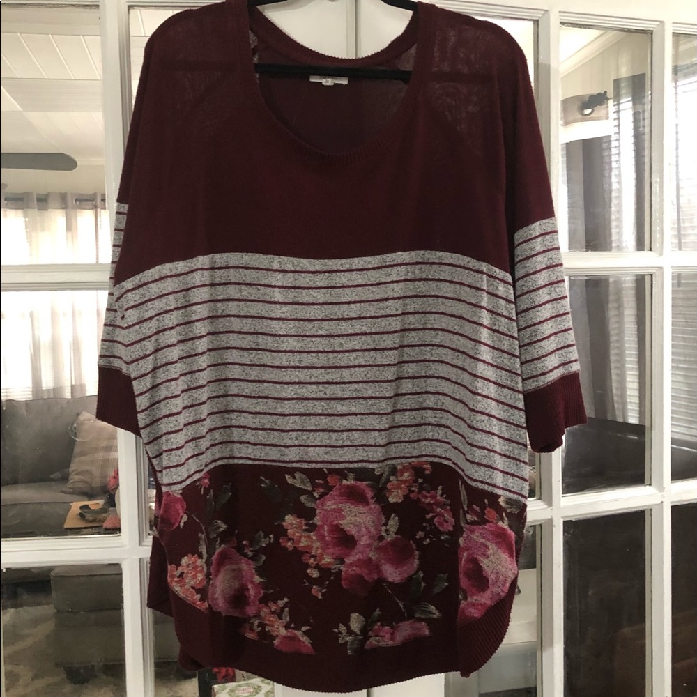 2X Lightweight Sweater. Very soft and comfortable.